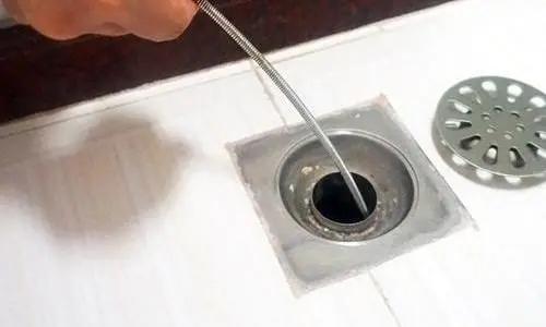 下水管道被装修水泥石块堵住了怎么办？施工验收必须要注意这几点！插图